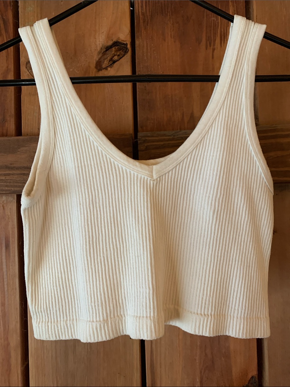 Mono B Ribbed V-Neck Cropped Tank - Cream
